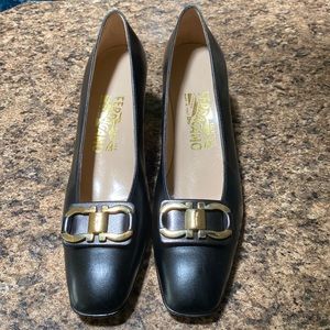 Salvatore Ferragamo shoes size 9.5 AAAA